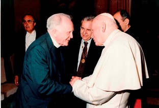With Pope John  Paul II, at the audience to the Pontifical Academy of Sciences
