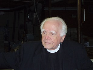 2007 – New Hope, KY – The “classic” image of Father Jaki, taken during a visit to the Real View Book printing shop